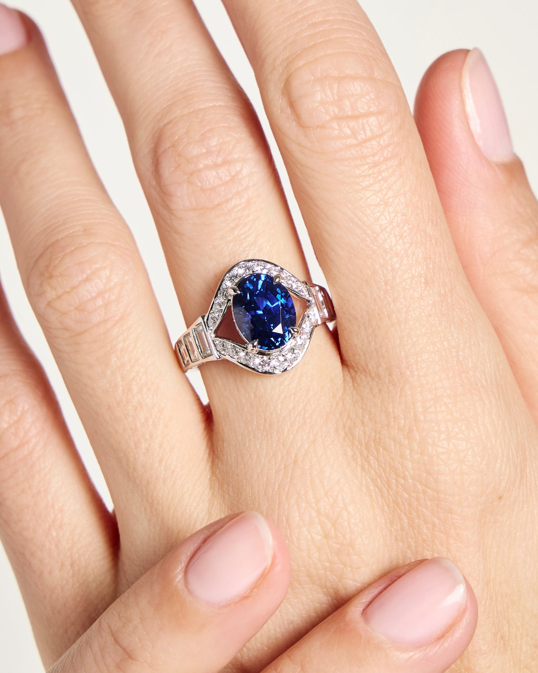 Bague Saphir Bleu et Diamant