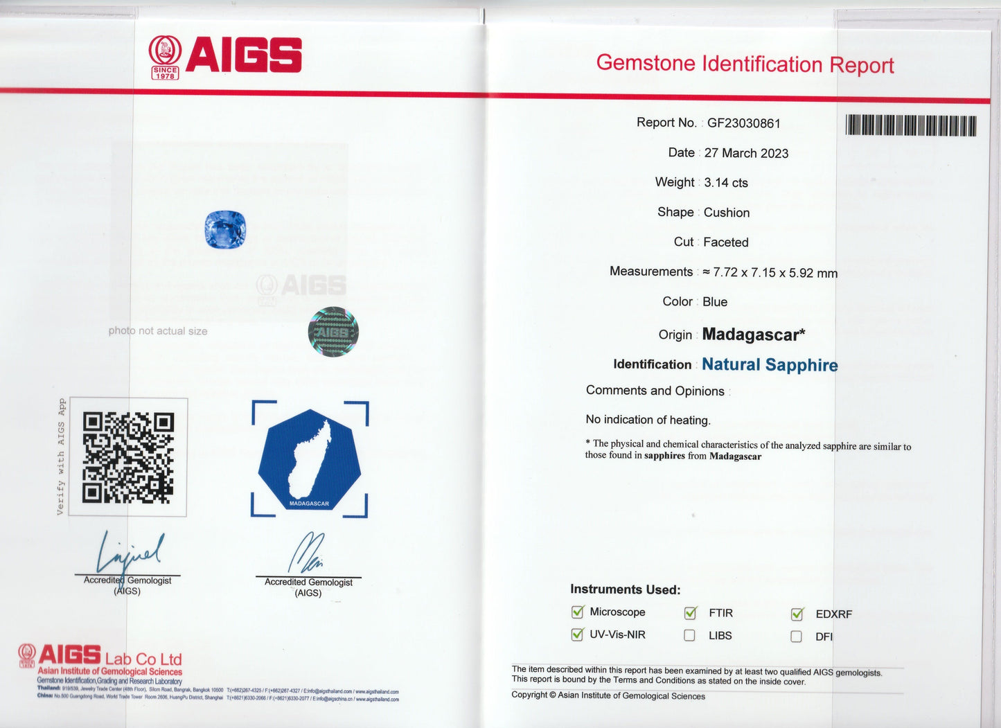 Une image du rapport d'identification de pierre précieuse présente les détails suivants : numéro de rapport GF23030661, date du 27 mars 2023, poids 3,13 cts, forme coussin, origine Madagascar, saphir naturel de couleur bleue. Comprend des éléments de sécurité. Produit : Saphir Bleu de Bonnot Paris.