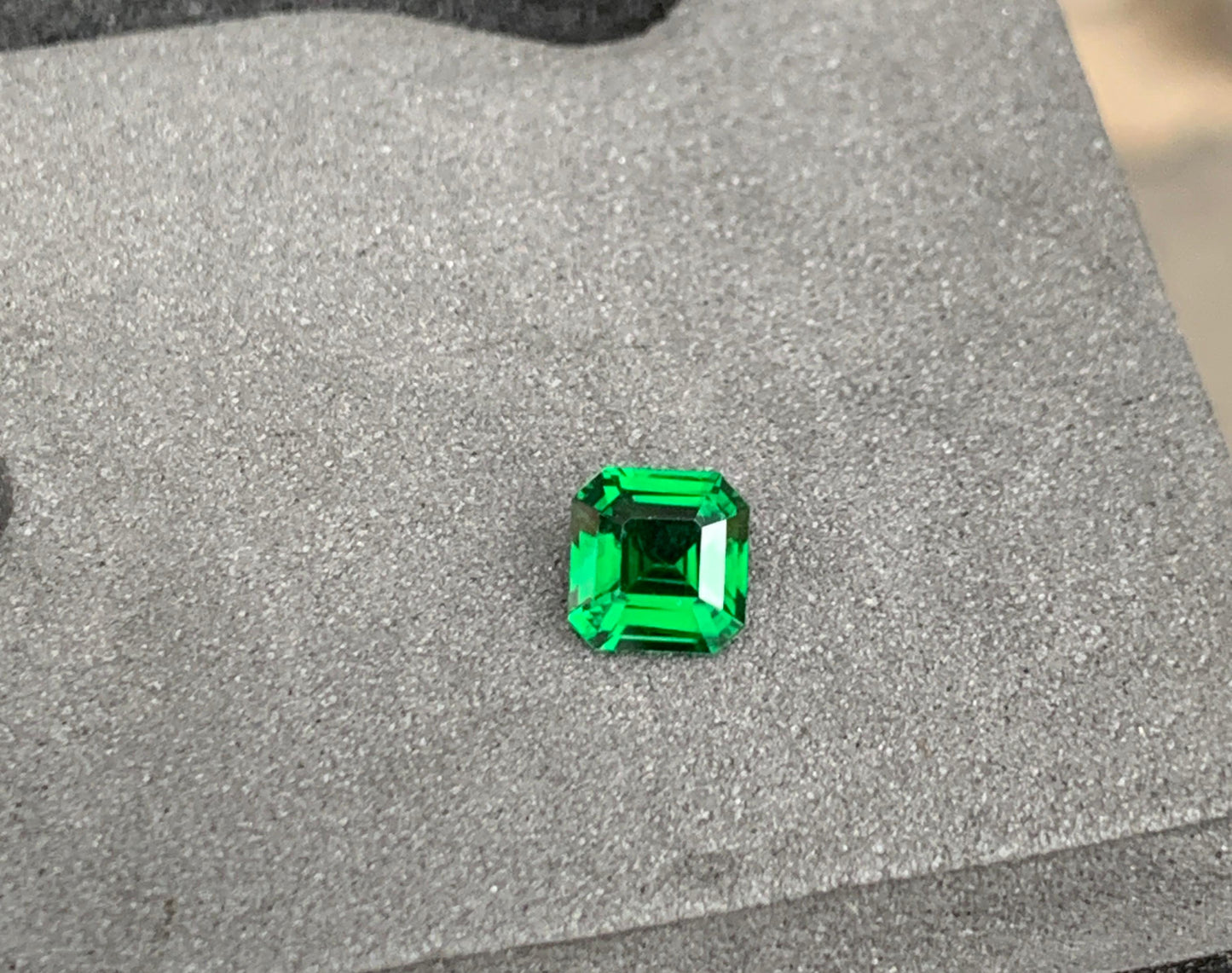 Grenat vert du Kenya