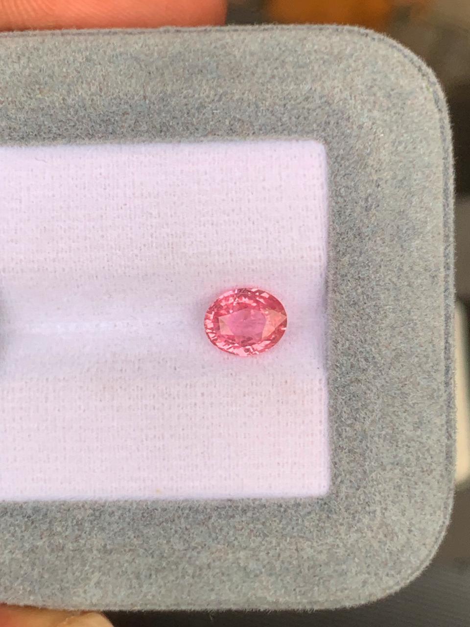 Saphir Padparadscha de Madagascar