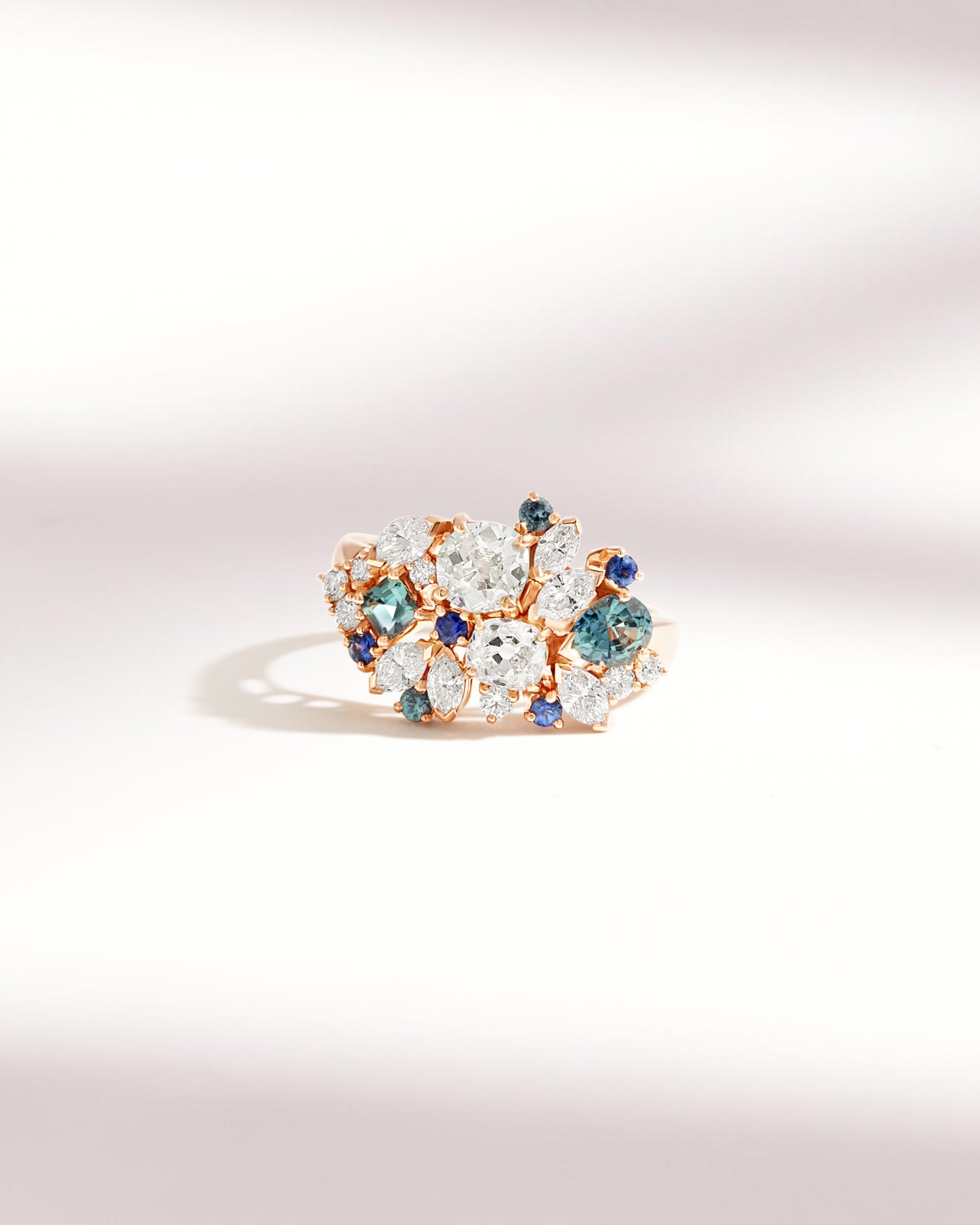Bague de fiançailles avec Diamants et Saphirs