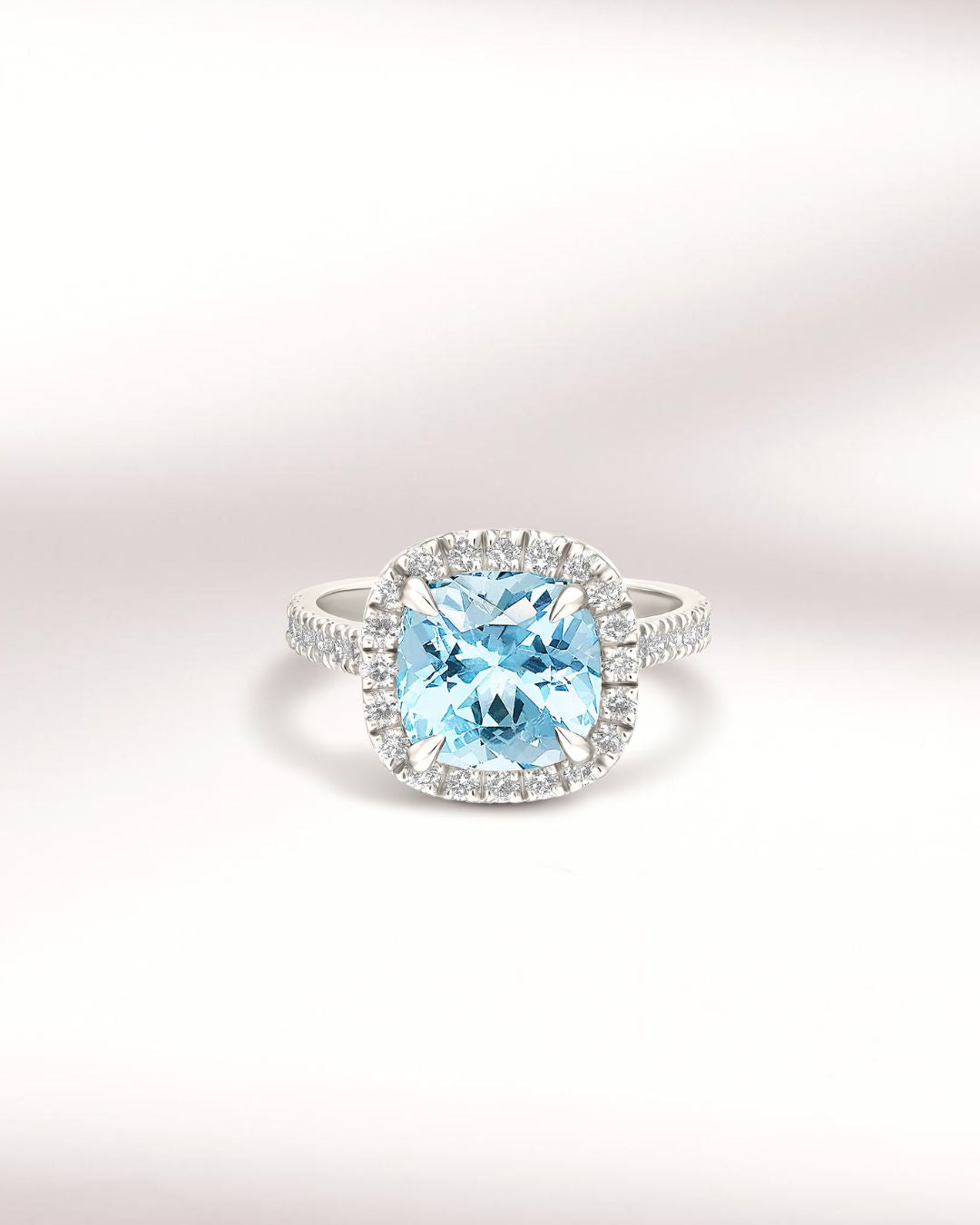 Bague de fiançailles avec Aigue-Marine du Nigeria