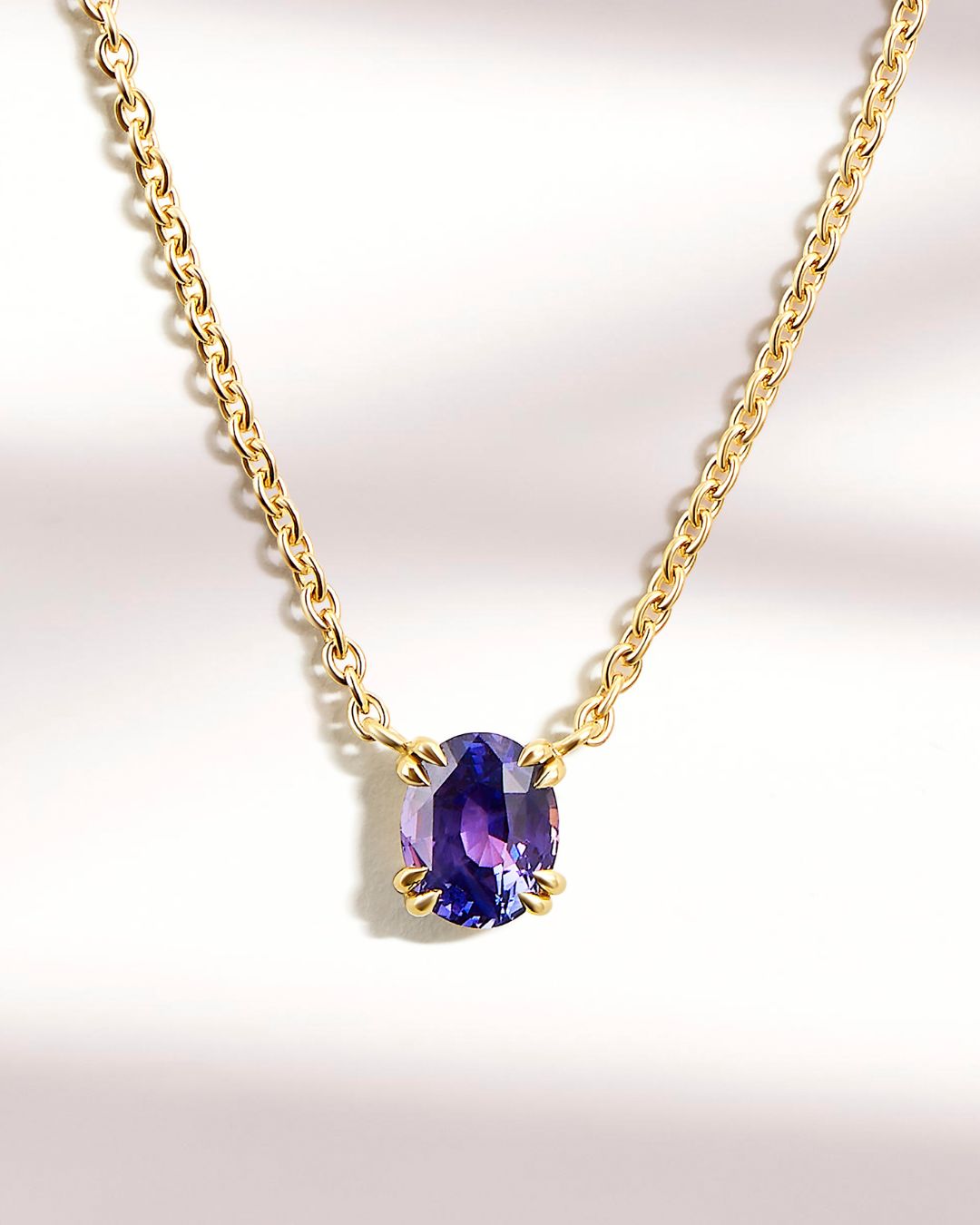 Pendentif avec Saphir Violet