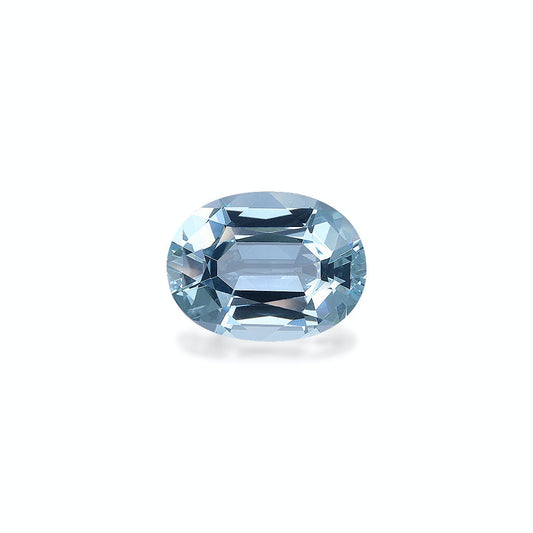 L'exquise Aigue-Marine de 5,35 ct de Bonnot Paris est une pierre précieuse ovale facettée avec une teinte bleu pâle captivante, sertie sur un fond blanc uni.
