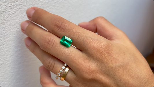 Émeraude de Colombie • 2,46ct Bonnot Paris