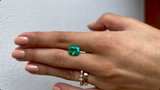 Émeraude de Colombie • 3,15ct Bonnot Paris