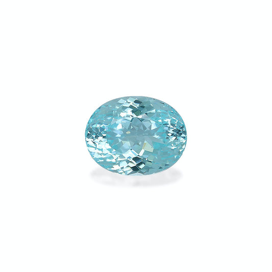 Une pierre précieuse Tourmaline Paraïba Bonnot Paris de forme ovale et étincelante pesant 6,48 carats présente une surface facettée et une teinte bleu clair semblable aux tons vifs d'une aigue-marine, sur un fond blanc uni.
