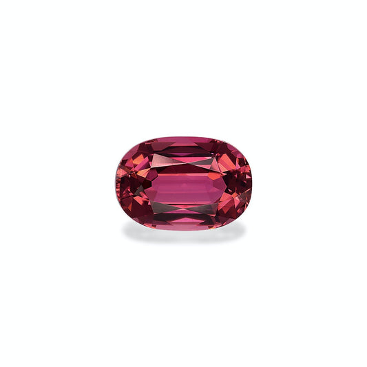 La Tourmaline Rose de 3,9 carats de Bonnot Paris, une pierre précieuse rose de taille ovale, est présentée sur un fond blanc aux reflets brillants soulignant sa surface lisse.
