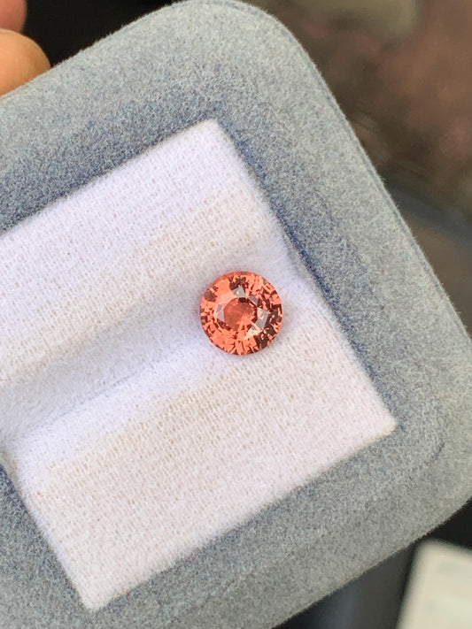 Saphir Padparadscha de Madagascar