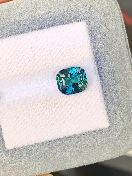 Saphir Teal de Madagascar