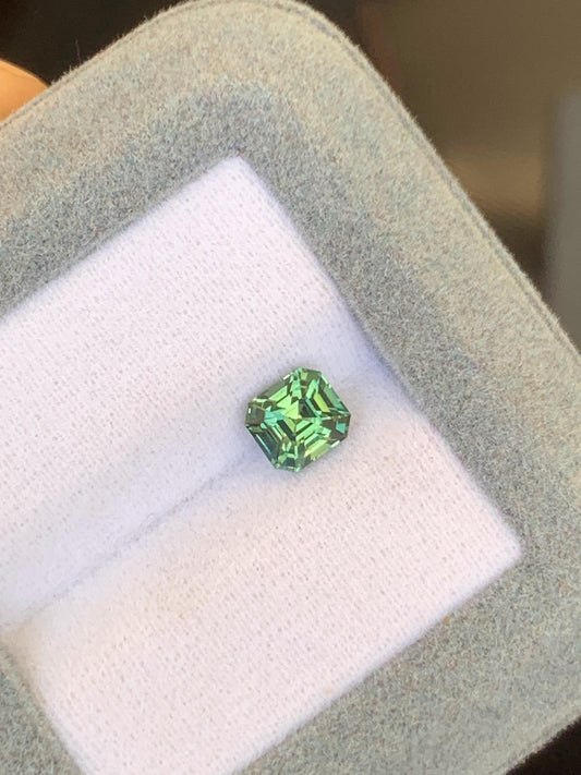 Saphir bicolore de Madagascar