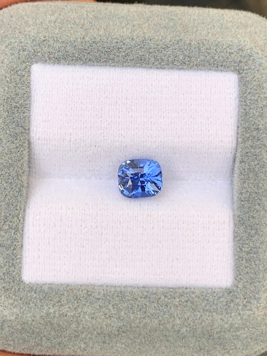Saphir bleu du Sri Lanka