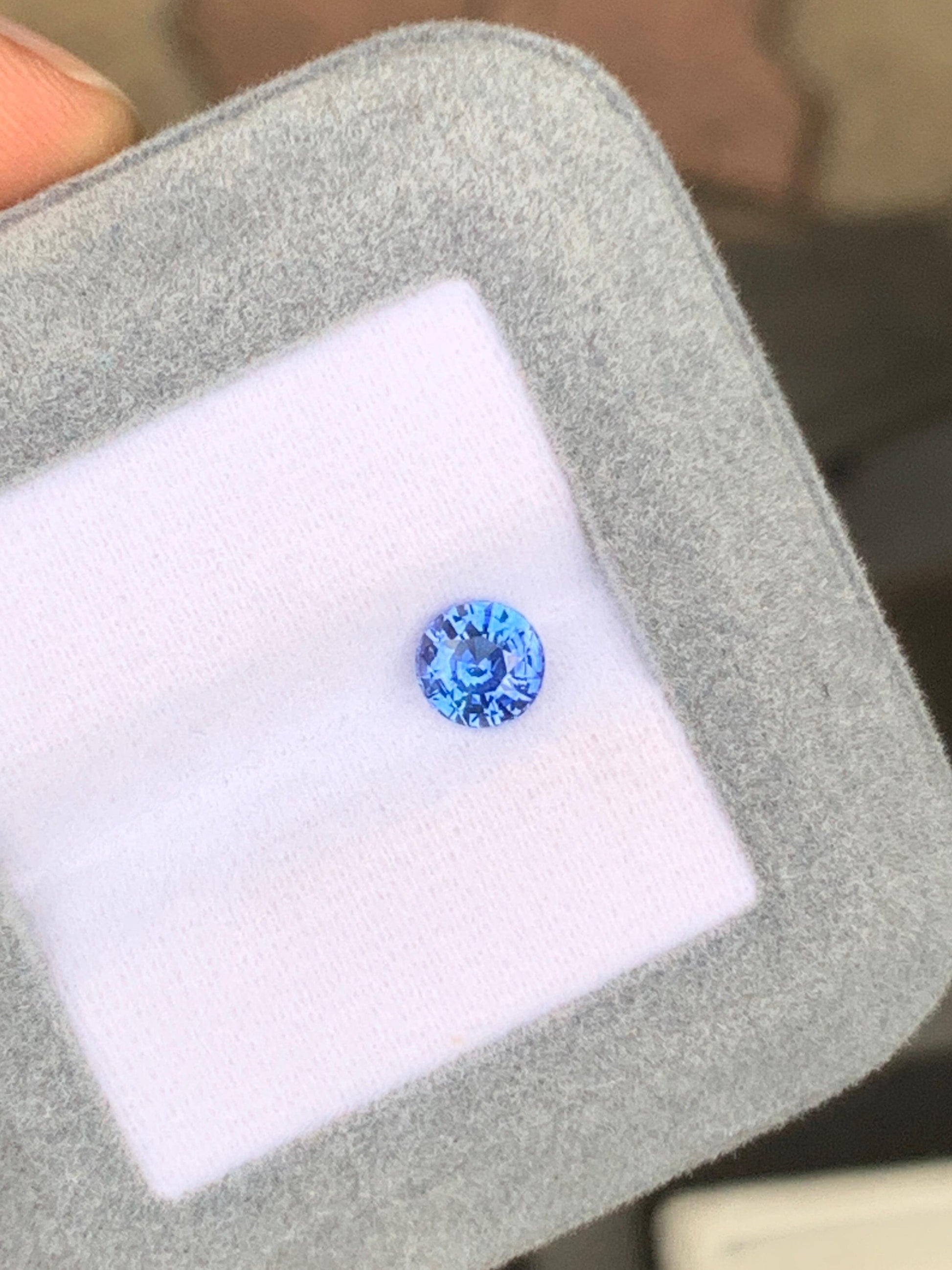 Saphir bleu du Sri Lanka