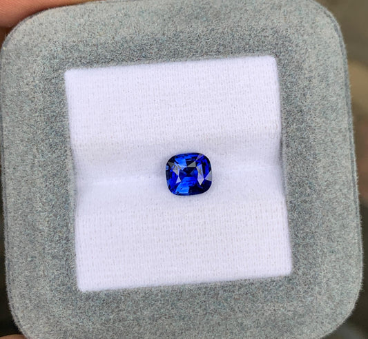 Saphir bleu origine Sri Lanka