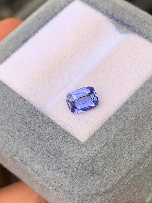 Saphir violet du Sri Lanka