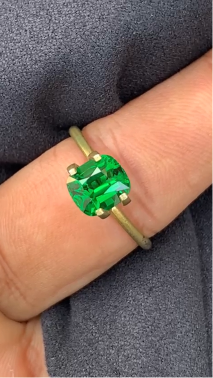 Tsavorite origine Kenya
