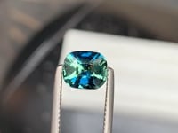 Saphir bicolore • 2,50ct