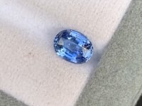 Saphir bleu • 2,10ct