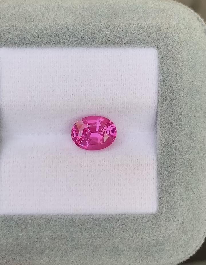 saphir-rose-ovale-2-13ct-video-2