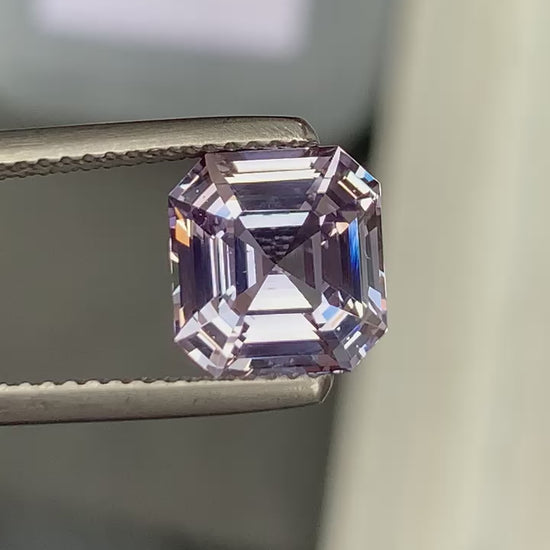 saphir-lavande-émeraude-3-52ct-video-1
