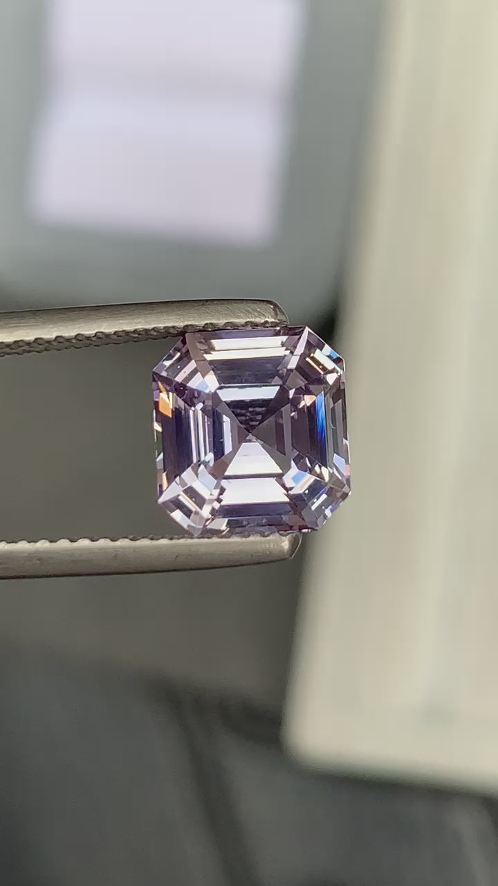saphir-lavande-émeraude-3-52ct-video-1