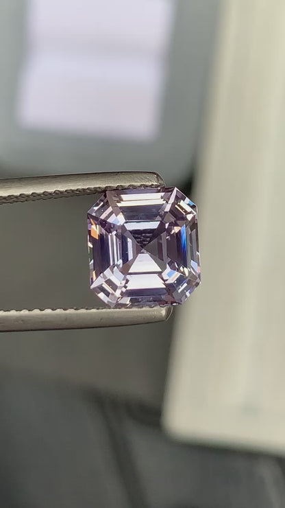 saphir-lavande-émeraude-3-52ct-video-1