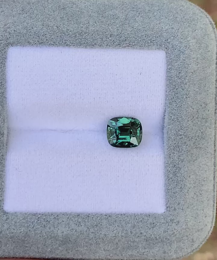 saphir-bleu-vert-coussin-1-60ct