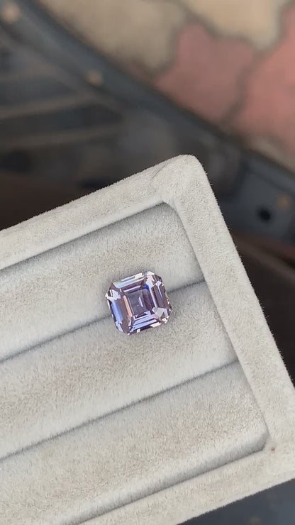 saphir-rose-coussin émeraude-4-00ct-video-2