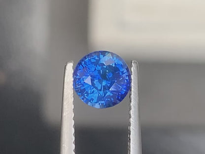 saphir-bleu-rond-1-51ct-video-1