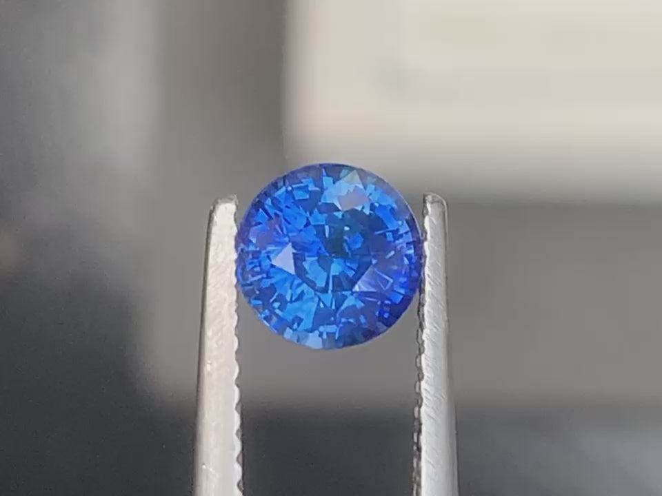 saphir-bleu-rond-1-51ct-video-1