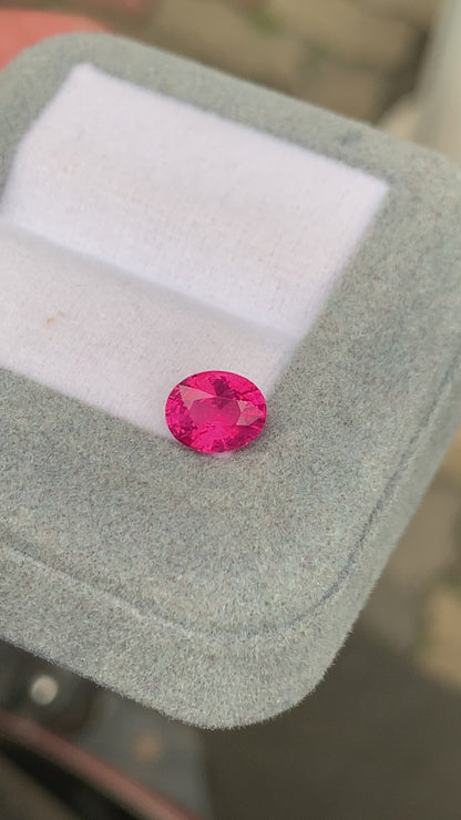 Spinelle Mahenge • 1,55ct