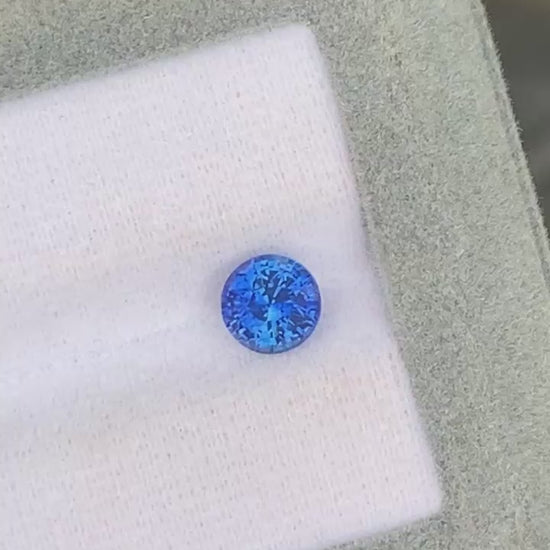 saphir-bleu-rond-1-51ct-video-2