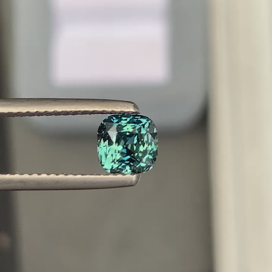 green & blue sapphire Cushion 1.53 ct