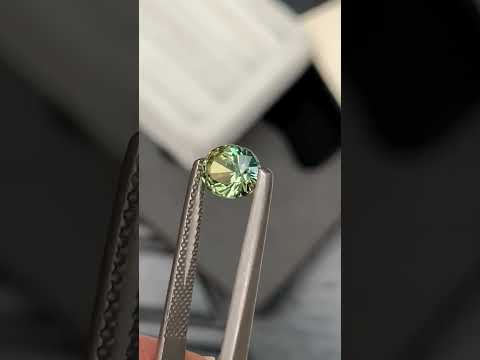 Saphir bicolore de Madagascar