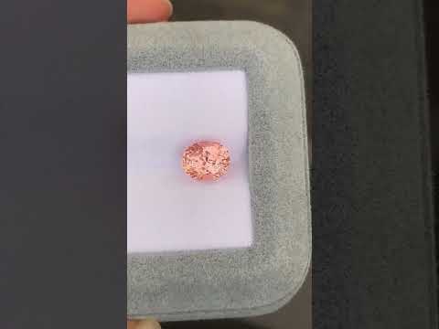 Saphir Padparadscha de Madagascar