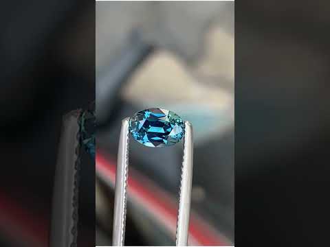 Saphir Teal de Madagascar