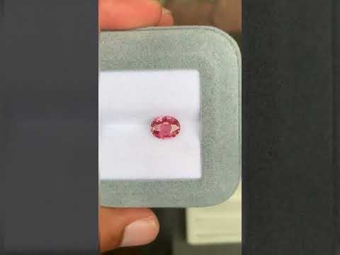 Saphir Padparadscha de Madagascar