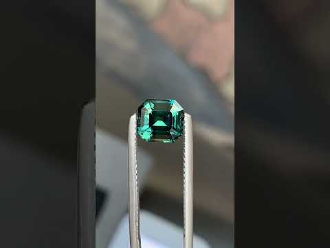 Saphir Teal de Madagascar