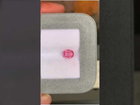 Saphir Padparadscha de Madagascar