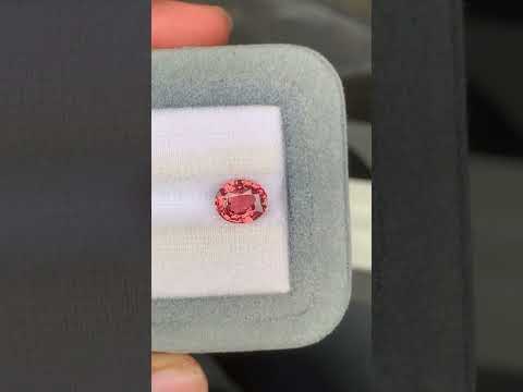 Saphir Padparadscha de Madagascar