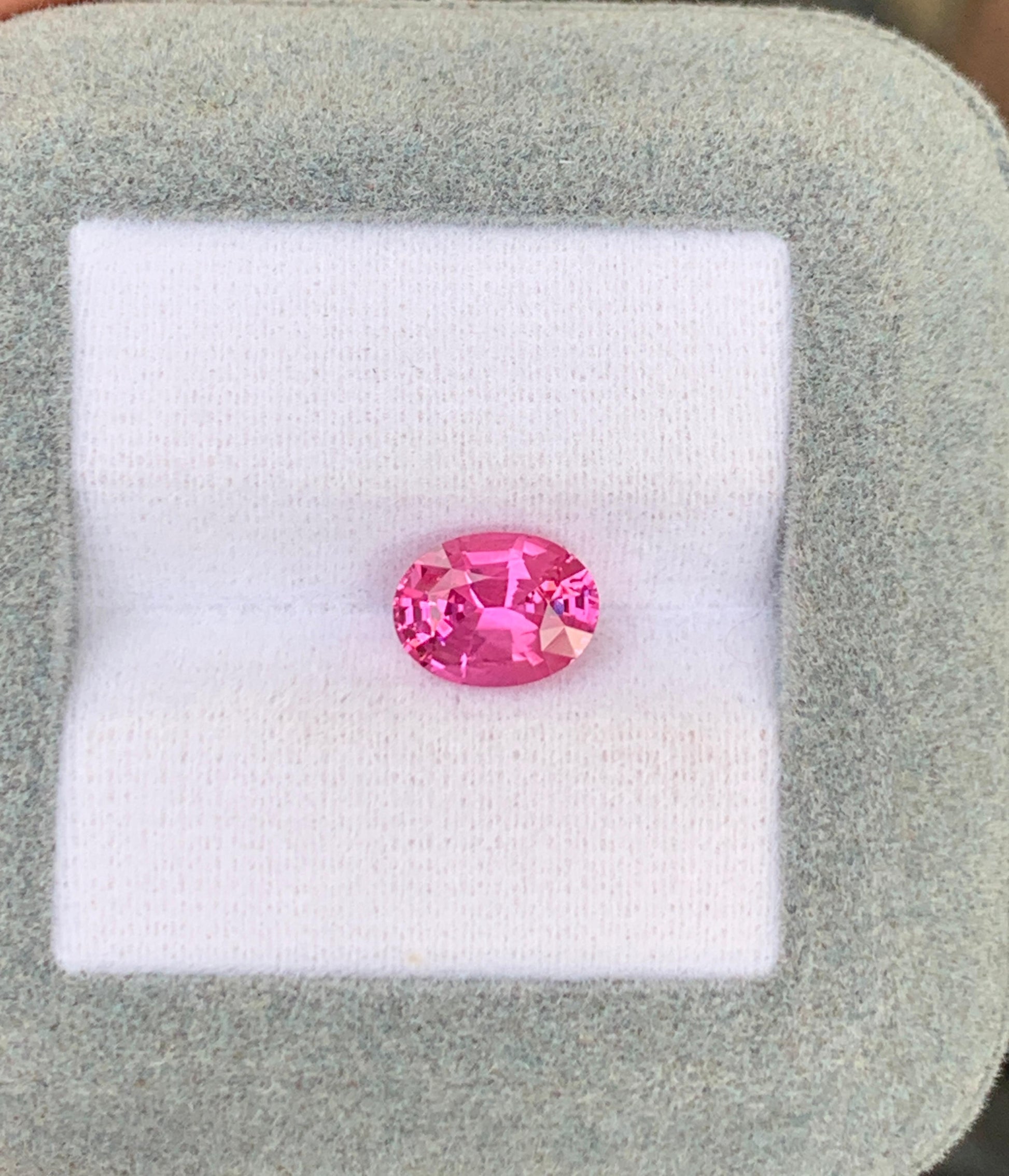 saphir-rose-ovale-2-13ct-photo-1